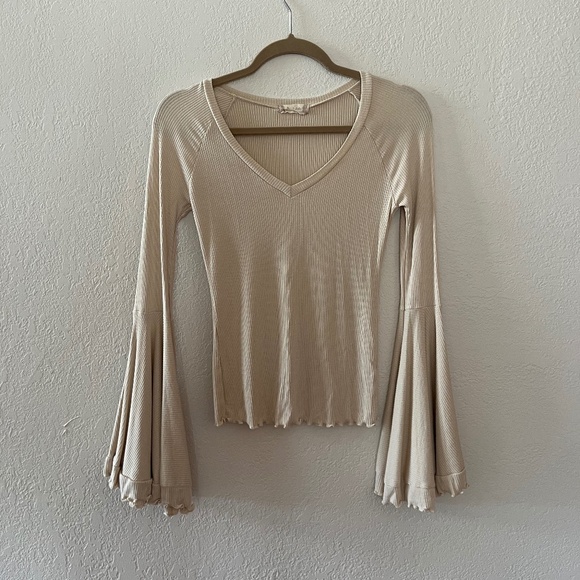 Altar’d State beige flare-sleeve ribbed top - Picture 1 of 5